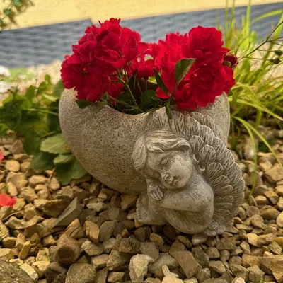 Produktbild von Pflanztopf Engel mit Herz Grabherz Grabschmuck Grabdeko Trauerherz