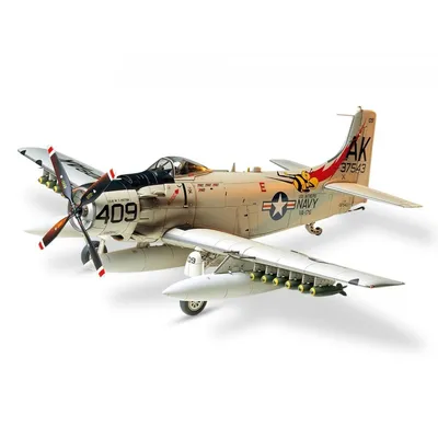Obrázok produktu pre Tamiya 1:48 Druhá svetová vojna USN Douglas A1-H Skyraider
