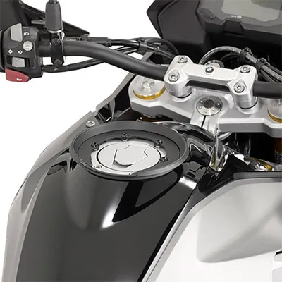 Productafbeelding van Givi bevestigingssysteem BF31 voor tanktassen (TANKLOCK) voor BMW G 310 R (17>23) / BMW G 310 GS (17>23)