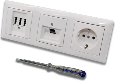 Produktbild von Busch Jäger, Rutenbeck Unterputz Netzwerkdose 10 Gigabit/S 10GbE KAT6A 6A 1xRJ45 Anschluss + EBROM Telefon TAE 3x6 NFN + Steckdose BalanceSi alpinweiß Design + EBROM Phasenprüfer z. Montage d. Geräte