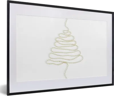 Produktbild von MuchoWow® Gerahmtes Poster Winter - Baum - Perlen 60x40 cm - Poster mit Schwarzem Bilderrahmen Wandposter Rahmen Foto Bilder - Schlafzimmer - Plakat in Rahmen - Drucken