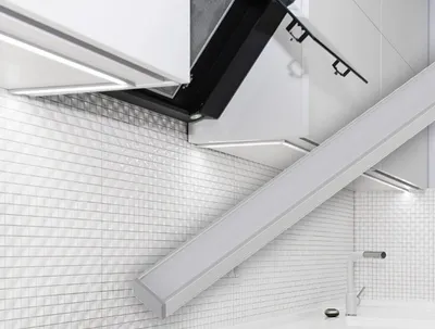 Produktbild von Aufbau Aluminiumprofil 1m 14x7 - silber (Set aus 5 Stück)
