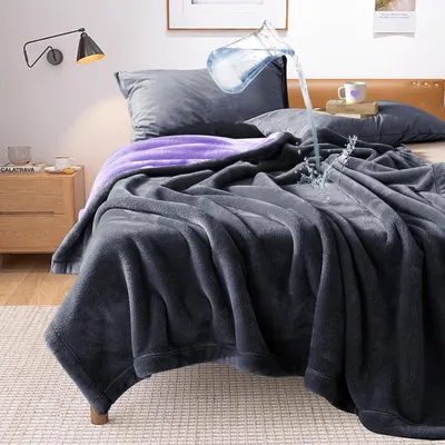 Zdjęcie produktu dla Wodoodporna kołdra 230x200 cm, szara i fioletowa, do łóżka, ochrona mebli