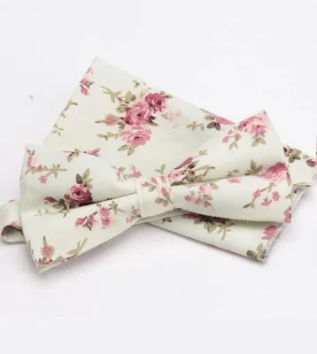 Produktbild von Ankani Kinderfliege und Einstecktuch Set Beige Blumenmuster