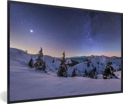 Produktbild von MuchoWow® Gerahmtes Poster Winter - Schnee - Nacht - Bäume 90x60 cm - Poster mit Schwarzem Bilderrahmen Wandposter Rahmen Foto Bilder - Fotorahmen - Foto-Plakat