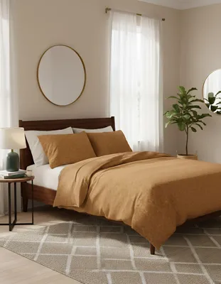 Produktbild von L'Essentiel Linge de Maison, Hochwertiges Ranforce Bettwäsche Set (2-teilig), Senfgelb, 200 x 200 cm | 100% Baumwolle, maschinenwaschbar bei 40 °C, mit Knopf- und Umschlagverschluss | Elegantes Design für Ihr Schlafzimmer.