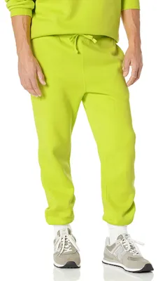 Immagine prodotto di A. Pantaloni da jogging da uomo Essentials, modello a gamba intera e vestibilità ampia (disponibili)