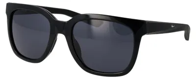 Immagine prodotto di NIKE SUNGLASSES Occhiali da sole FV2410 54010