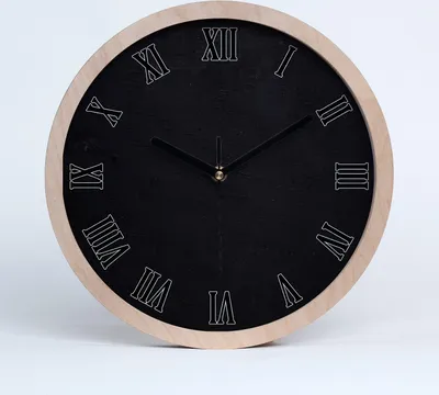 Produktbild von Holzuhr 20fi cm wanduhr - schwarze Spitzen - Tafel