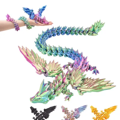 Produktbild von 3D Dekorative Drachen-Skulptur mit Flügeln XL – 50 cm Fantasy-Sammlerfigur in Blau-Grün-Violetten Farben, Großes Dekorationsobjekt (14+)