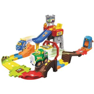 Produktbild von Cars Tut Tut Stunt-Set + Sound-Auto