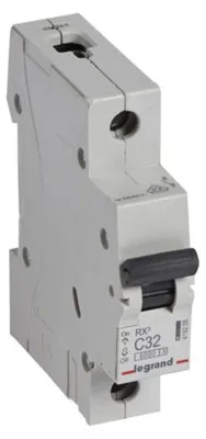 Immagine prodotto di Interruttore automatico 32A, unipolare, 6kA - Interruttore automatico 1-p C32A 419205