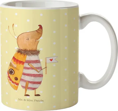 Produktbild von Mr. & Mrs. Panda Plastikbecher Nachtfalter Fähnchen - Gelb Pastell - Geschenk, Pott, Niedlich, Küche Deko, Lustige Sprüche, Haferl, Kinderbecher, Camping Tasse, Süß