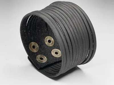 Produktbild von Garbari Lederarmband mit Boho-Riemen, Schwarz, 20 cm