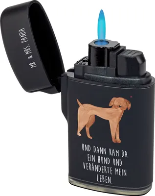 Produktbild von Mr. & Mrs. Panda Zünder Hund Dogge - Schwarz - Geschenk, Deutsche, gas anzünder, sturmfeuerzeug, Sprüche, Feuerzeug, Gasfeuerzeug, Feuerzeuge, Hunde, Herz