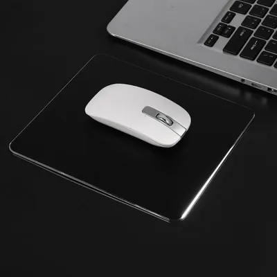 Produktbild von Gaming Mauspad Aluminium rutschfest 18 x 16 mm Schwarz für PC Laptop