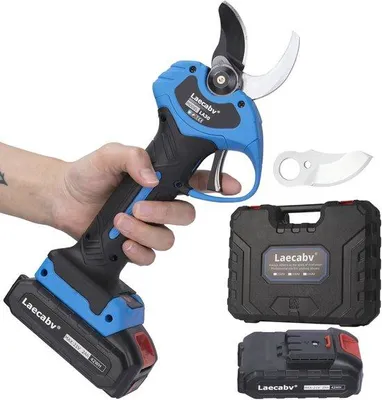Obrázek produktu pro Profesionální akumulátorové nůžky na keře – stříhají větve až do průměru 30 mm, ergonomické a tiché