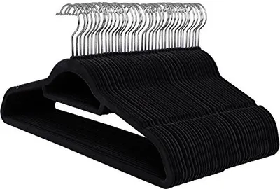 Produktbild von SONGMICS Kleiderbügel, 50 Stück, je 0,6 cm dick, Anzugbügel mit Rutschfester Oberfläche, Samt, mit Zwei Einkerbungen, um 360° drehbarer Haken, dünn und platzsparend, schwarz CRF50B