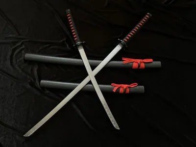 Image de Jouets - Un jeu de katana et wakizashi sabre aiguisé samouraï avec support pour la décoration ou comme cadeau réplique 4KM84