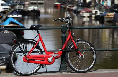 Produktbild von hansepuzzle 105070 - Rotes Fahrrad Puzzle, 500 Teile, Fortbewegung, 46,0 x 30,0cm mit hochwertiger Aufbewahrung, Kartonbox & Beutel