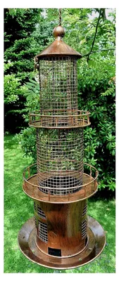 Produktbild von Vogelfuttersäule aus Metall im Leuchtturm-Design
