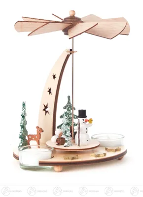 Obrázok produktu pre Pyramída so snehuliakom, na čajové sviečky šírka x výška x hĺbka 16 cm x 20 cm x 14,5 cm NOVINKA