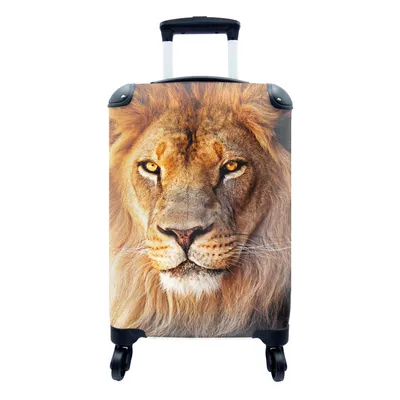 Produktbild von MuchoWow® Koffer Handgepäck Trolley Rollkoffer Kleine Reisekoffer mit 4 Rollen - Löwe - Porträt - Farben - Cabin Size < 55x40x23 cm & 55x40x20 cm - Fotokoffer - Kabinenkoffer - Boardgepäck - Reise-Box - Reisekoffer - Reisegepäck - Koffer mit Bild - Trolley für Kinder