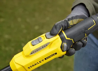 Produktbild von Stanley Fatmax Akku-Rasentrimmer 28/33cm,18V,1x4Ah,BL