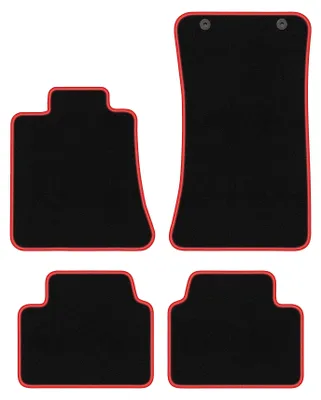 Produktbild von Fußmatten Velours Schwarz/Rot für Alfa Romeo Giulia 2x4 (2WD) 2016- Set 4-tlg