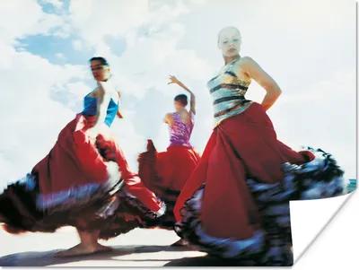 Produktbild von MuchoWow® Poster Drei Frauen tanzen den Flamenco 80x60 cm - Kunst für zu Hause