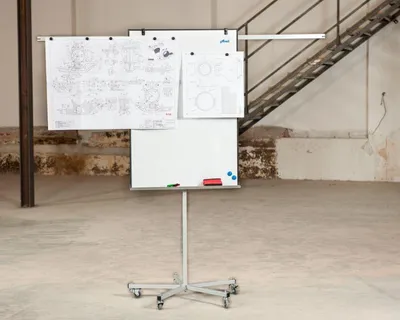 Produktbild von Flipchart AVELI MOBIL 5 WINGS