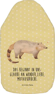 Produktbild von Mr. & Mrs. Panda Wärmflasche Nasenbär - Gelb Pastell - Geschenk, Wärmekissen, mit Bezug, Bär, Rüsselbär, Wärmflaschen, Lustige Sprüche, naturkautschuk, Nasenbären