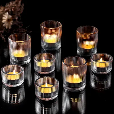 Immagine prodotto di Portacandele in vetro: set di 8 portacandele per candele votive, ideali per decorare il tavolo