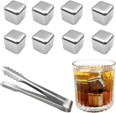 Produktbild von Famanu Whisky Eiswürfel - Wiederverwendbare Steine aus Edelstahl - 8 Stück - Silber