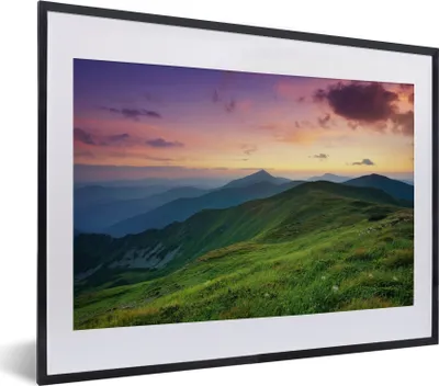Produktbild von MuchoWow® Gerahmtes Poster Berg - Gras - Landschaft - Abend 40x30 cm - Poster mit Schwarzem Bilderrahmen Wandposter Rahmen Foto Bilder - Bilderrahmen - Poster im Rahmen