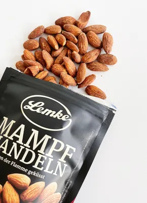 Produktbild von Lemke Mampfmandeln, 175g Vorratspack | Ganze Geröstete Mandeln, Ohne Salz & Öl – Knackiger Snack mit Vollem Aroma durch Feuerröstung