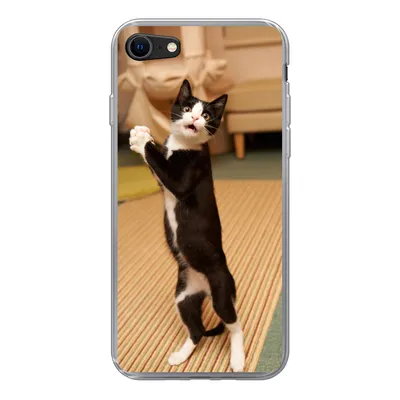 Produktbild von MuchoWow® Handyhülle Schutzhülle Hülle für iPhone 7 Katze - Wohnzimmer - Schwarz Silikon Softcase Handy Hülle - Kartenhalter