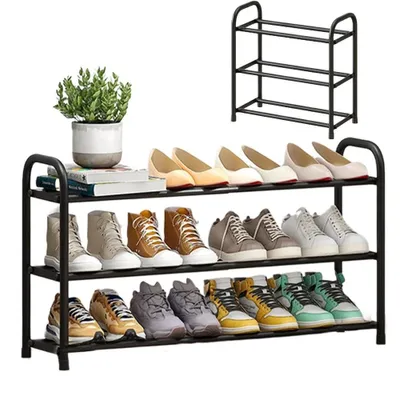 Image de Étagère à chaussures à 3 niveaux, rangement pratique pour 4 à 8 paires de chaussures, noire. Étagère à chaussures extensible et peu encombrante, idéale pour l'entrée ou le couloir.