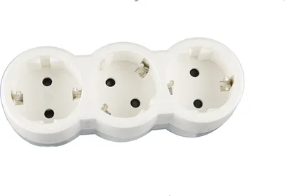 Produktbild von Steckdosenadapter Legrand 50656 dreifach