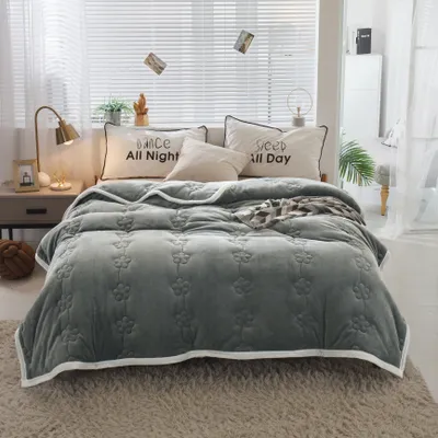 Produktbild von Dick Warm Winter Bettdecke, Steppdecke Aus Mikrofaser, Flanell Plüsch Bettdecke mit Daunen und Federn Füllung, Medium Wärme Daunen Bettdecke 370gsm,Grau,180x200cm