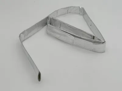 Productafbeelding van Hittewerende Kabelbeschermer - Brandvertragende Mantel - Bescherming Slangen - Reflecterend Aluminium - 10 mm Binnendiameter - Zilver