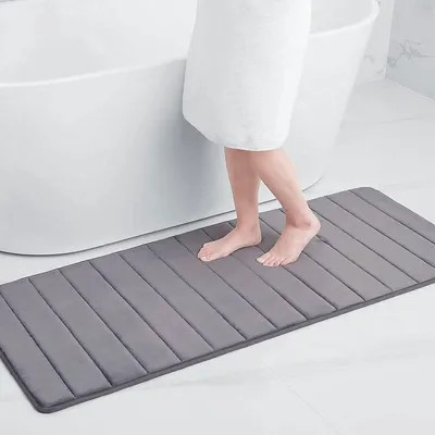 Immagine prodotto di Tappetino da bagno in memory foam, 61 x 120 cm, grigio scuro, assorbente, morbido, antiscivolo, lavabile in lavatrice