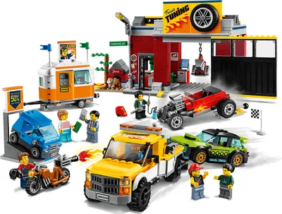 Produktbild von LEGO 60258 City Tuning-Werkstatt mit Spielzeugautos, Bausteine, Abschleppwagen, Hot Rod, Wohnanhänger und Motorrad für Kinder
