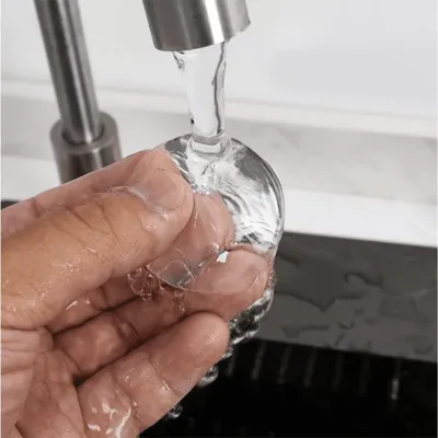 Productafbeelding van Siliconen beschermhoezen voor deurklinken, voor bevestiging aan de muur – 6 stuks, transparant