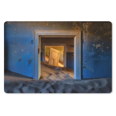 Produktbild von MuchoWow® Schreibtischunterlage Sand - Blau - Tür - Architektur 60x40 cm - XXL Mauspad - Großes Mauspad