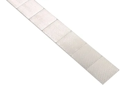 Obrázok produktu pre Samolepiaca reflexná páska (biela, delená, 1 m)