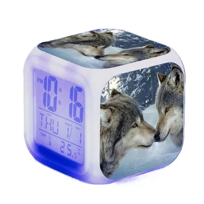 Produktbild von Wecker,Kinder Wecker, mit Temperaturanzeige & nachtlicht, stumm, Muster Wolf,Mini-Wecker, Digitalanzeige, quadratisch,8×8×8cm