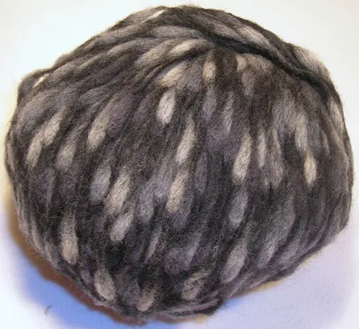 Produktbild von COMETA von Katia, bunt getupftes Schurwoll-/Merinogarn (97) - grau , ca. 125m /50g