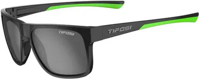Zdjęcie produktu dla Okulary przeciwsłoneczne Tifosi Swick Polarised Black Smoke Polarized/CAT3 Black Smoke Polarized/CAT3