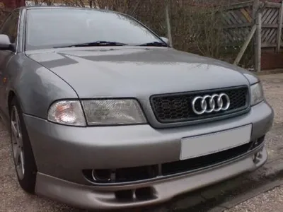 Obrázek produktu pro Mřížka chladiče Sportovní voštinová mřížka pro Audi A4 B5 z let 1994-2001